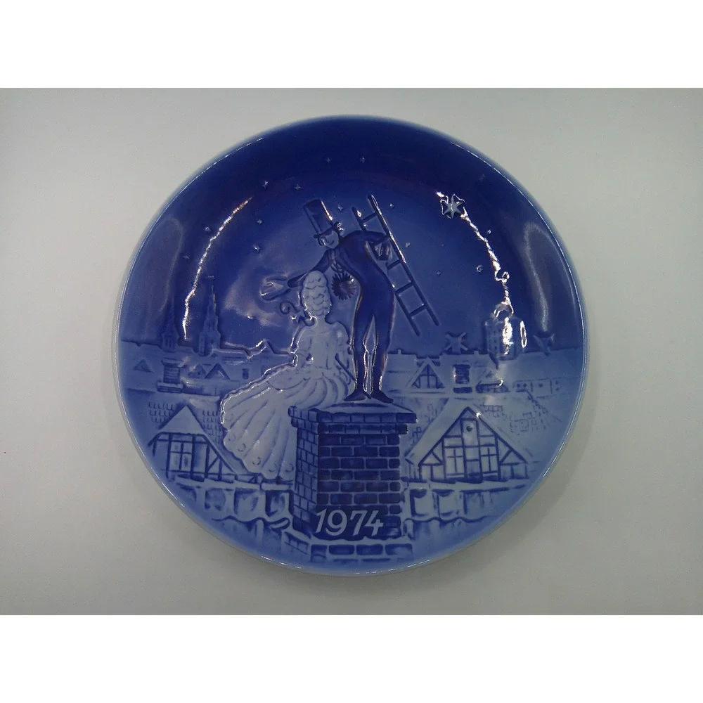 Desiree Denmark 1974 Mother Day Plate The Shepherdess and the Chimney Sweep Blue